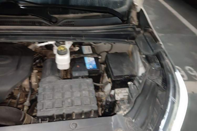 Used GAC Trumpchi M6 2021 PRO 270T DCT Luxury Edition Engine Bay Left