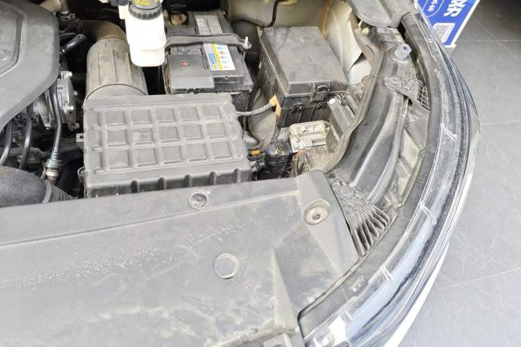 Used GAC Trumpchi M6 2021 PRO 270T DCT Luxury Edition Engine Bay Left