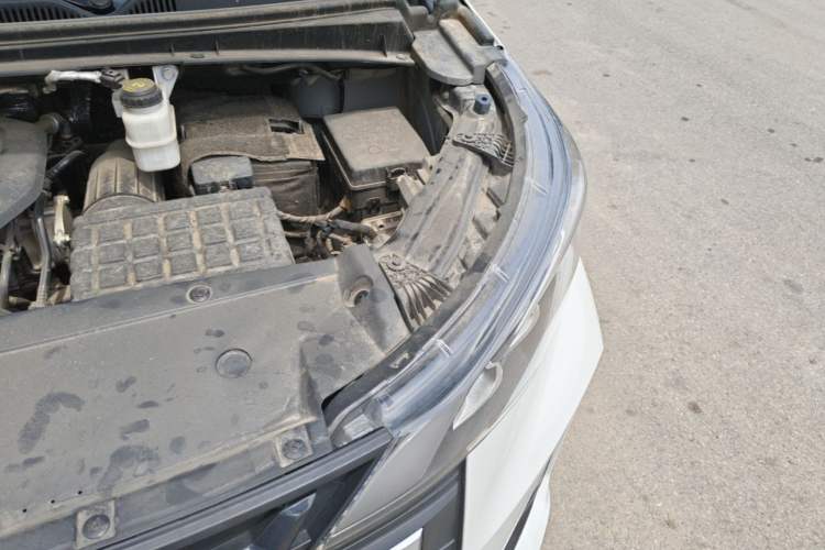 Used GAC Trumpchi M6 2021 PRO 270T DCT Prestige Edition Engine Bay Left