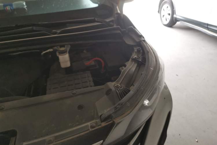 Used GAC Trumpchi M6  Engine Bay Left