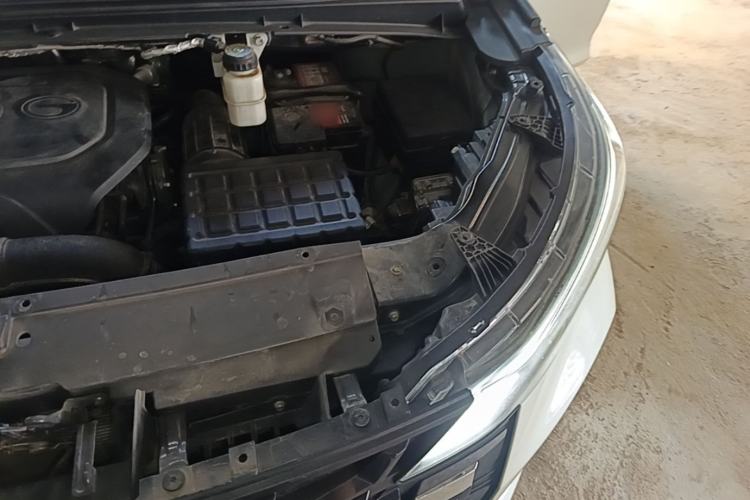 Used GAC Trumpchi M6 2021 PRO 270T DCT Luxury Edition Engine Bay Left