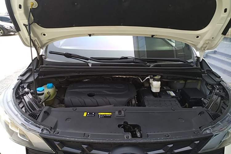 Used GAC Trumpchi M6 2021 PRO 270T DCT Luxury Edition Engine Bay