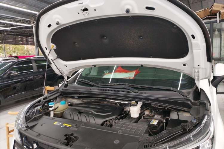 Used GAC Trumpchi M6 2021 PRO 270T Automatic Luxury Edition Engine Bay