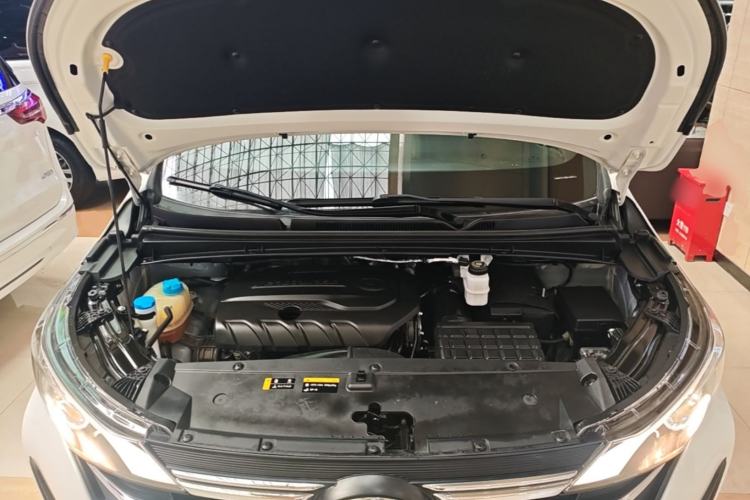 Used GAC Trumpchi M6 2021 PRO 270T Automatic Luxury Edition Engine Bay