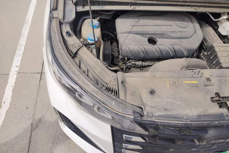 Used GAC Trumpchi M6 2021 PRO 270T DCT Luxury Edition Engine Bay Right