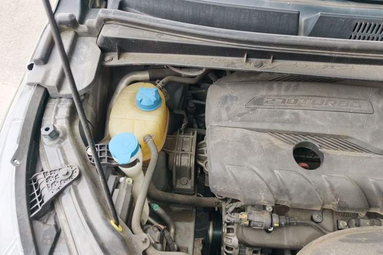 Used GAC Trumpchi M6 2021 PRO 270T DCT Luxury Edition Engine Bay Right