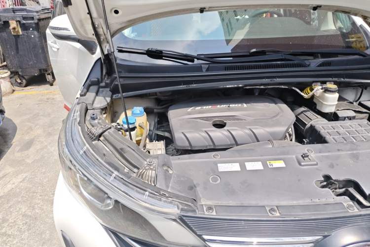 Used GAC Trumpchi M6 2021 270T DCT Luxury Edition (7 Seats) Engine Bay Right