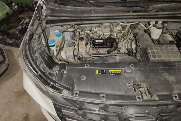 Used GAC Trumpchi M6 2021 PRO 270T Automatic Luxury Edition Engine Bay Right
