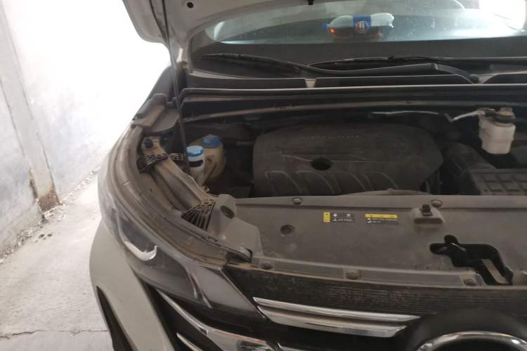 Used GAC Trumpchi M6  Engine Bay Right