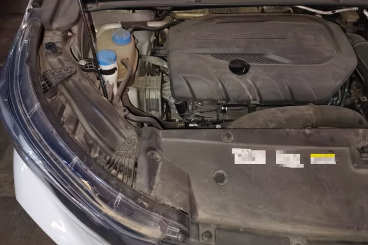 Used GAC Trumpchi M6 2021 PRO 270T DCT Luxury Edition Engine Bay Right