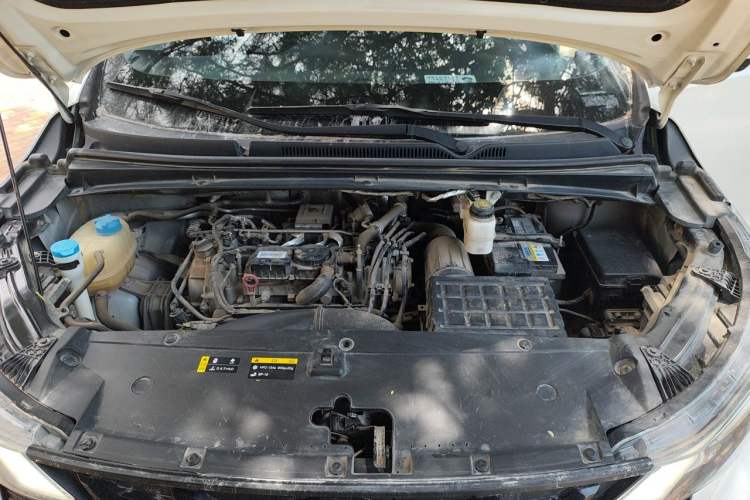 Used GAC Trumpchi M6 2021 PRO 270T DCT Luxury Edition Engine Bay