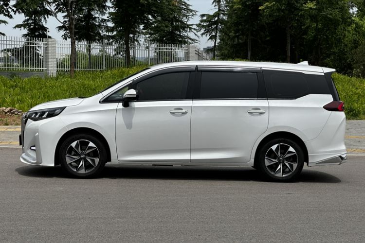 Used GAC Trumpchi M6 2021 PRO 270T Automatic Luxury Edition Exterior 4