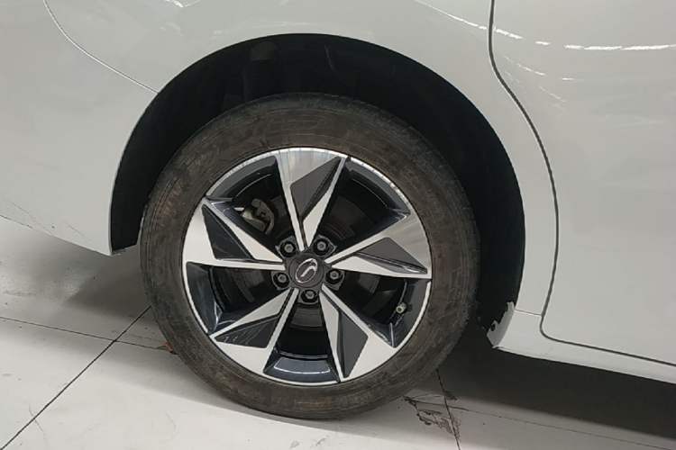 Used GAC Trumpchi M6 2021 PRO 270T DCT Elite Edition Exterior 5