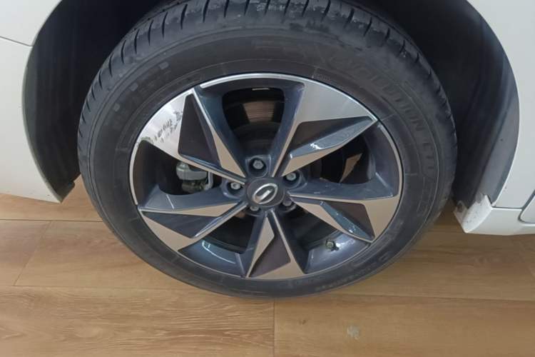 Used GAC Trumpchi M6 2021 270T DCT Elite Edition (7-seater) Exterior 5