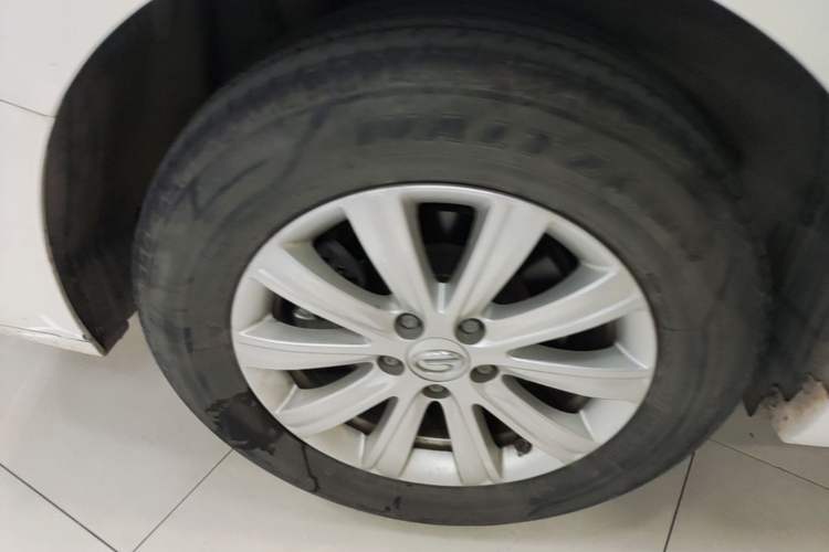 Used GAC Trumpchi M6 2021 270T DCT Luxury Edition (6 Seats) Exterior 5