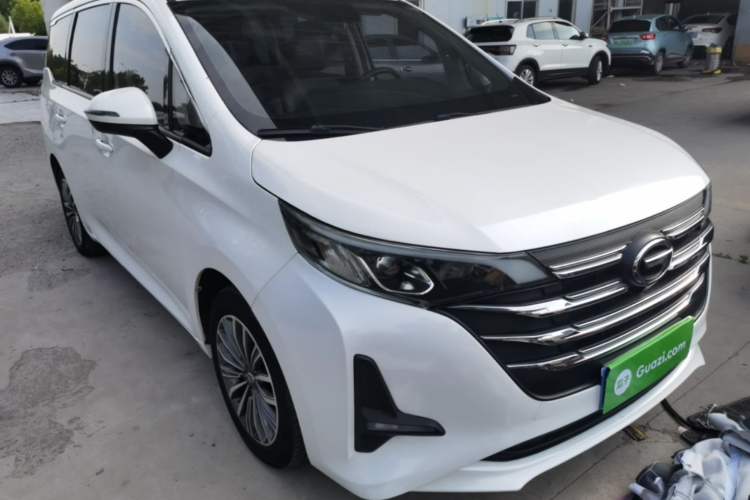 Used GAC Trumpchi M6 2021 270T DCT Luxury Edition (7-seater) Front Right 45 Deg