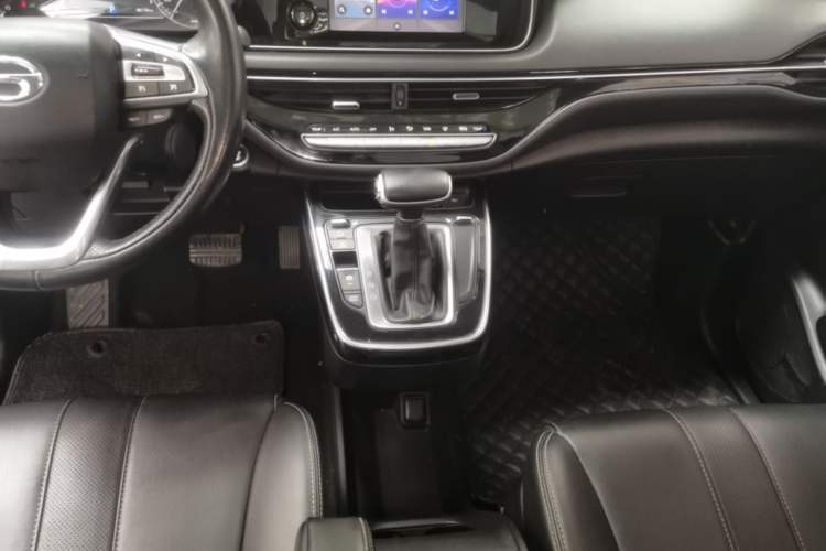 Used GAC Trumpchi M6 2021 270T DCT Luxury Edition (7-seater) Gear Lever