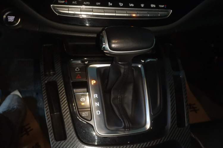 Used GAC Trumpchi M6 2021 270T DCT Luxury Edition (7-seater) Gear Lever