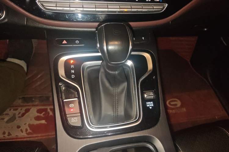 Used GAC Trumpchi M6 2021 PRO 270T DCT Luxury Edition Gear Lever