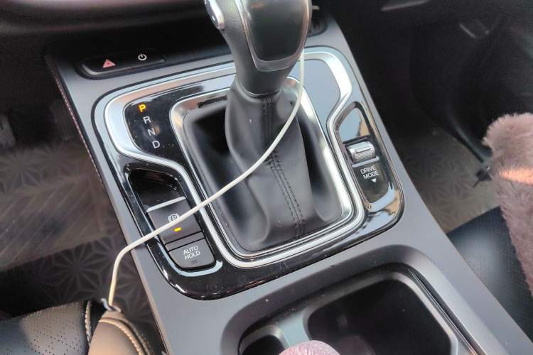 Used GAC Trumpchi M6 2021 270T DCT Luxury Edition (7 Seats) Gear Lever