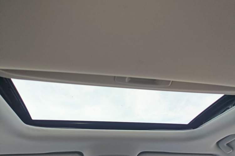 Used GAC Trumpchi M6 2021 PRO 270T Automatic Luxury Edition Headliner