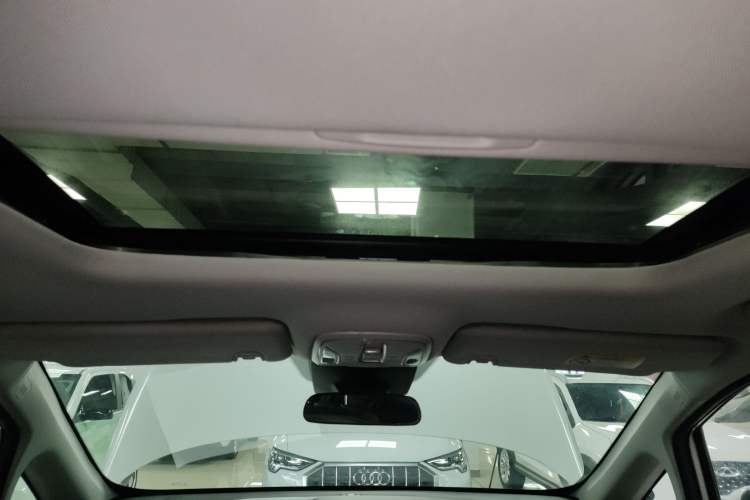 Used GAC Trumpchi M6 2021 PRO 270T Automatic Luxury Edition Headliner