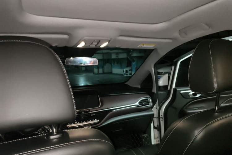 Used GAC Trumpchi M6 2021 PRO 270T DCT Luxury Edition Headliner