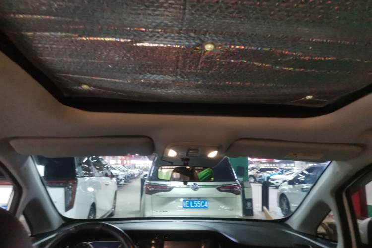 Used GAC Trumpchi M6 2021 270T DCT Luxury Edition (7-seater) Headliner