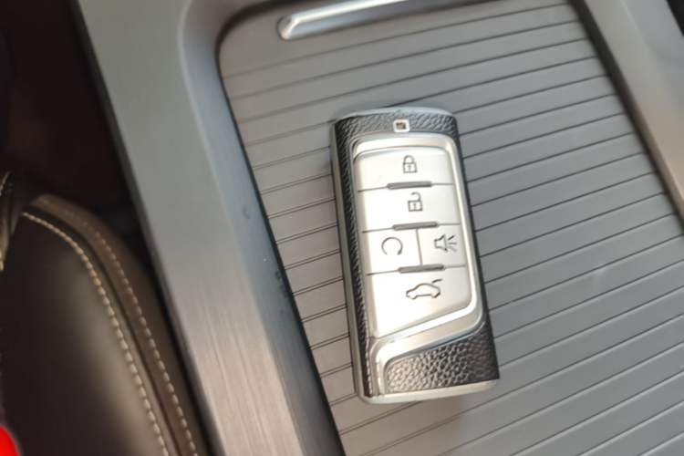 Used GAC Trumpchi M6 2021 PRO 270T Automatic Luxury Edition Interior 1