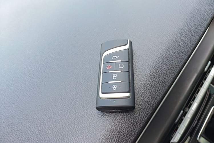 Used GAC Trumpchi M6 2021 270T DCT Luxury Edition (6 Seats) Interior 1