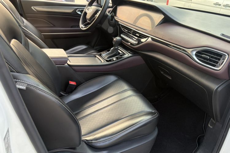 Used GAC Trumpchi M6 2021 PRO 270T DCT Luxury Edition Interior 12