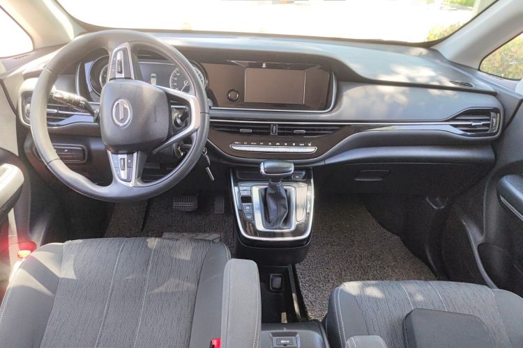 Used GAC Trumpchi M6 2021 270T DCT Elite Edition (7-seater) Interior 2