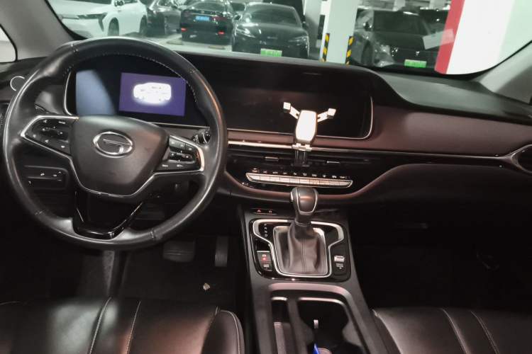 Used GAC Trumpchi M6 2021 270T DCT Luxury Edition (7-seater) Interior 2