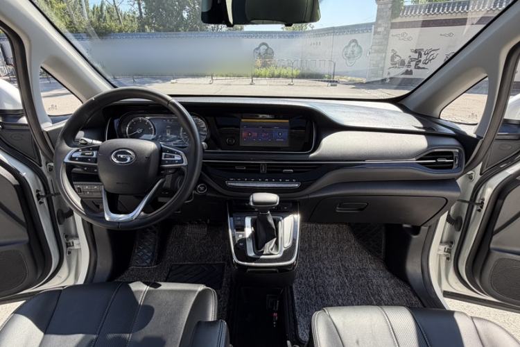 Used GAC Trumpchi M6 2021 270T DCT Luxury Edition (6 Seats) Interior 2