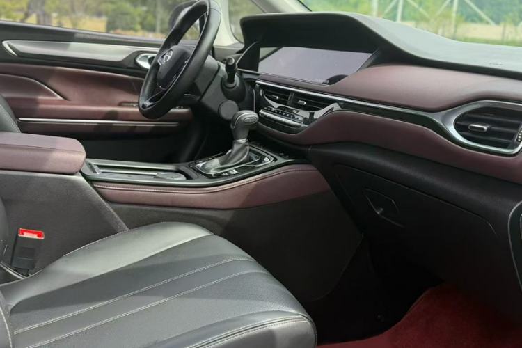 Used GAC Trumpchi M6 2021 PRO 270T Automatic Luxury Edition Interior 3