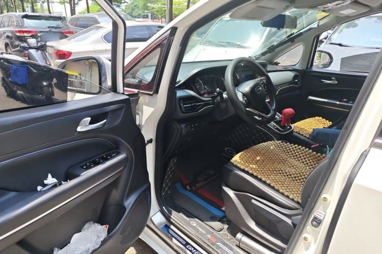 Used GAC Trumpchi M6 2021 270T DCT Luxury Edition (7 Seats) Interior 3