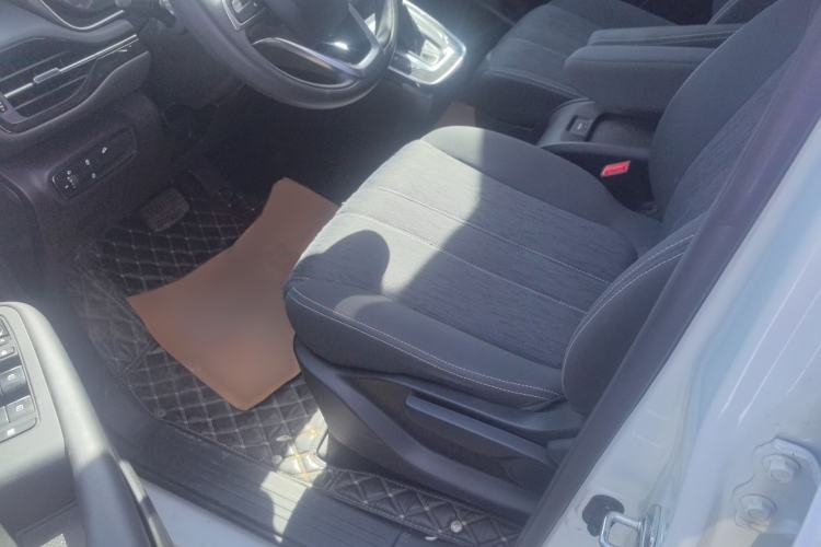 Used GAC Trumpchi M6 2021 270T DCT Elite Edition (7-seater) Interior 3