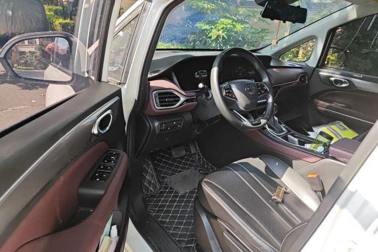 Used GAC Trumpchi M6 2021 PRO 270T DCT Luxury Edition Interior 3