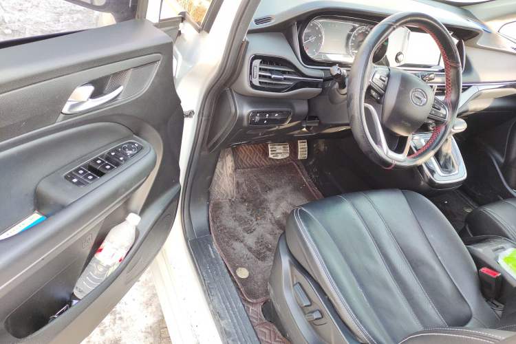 Used GAC Trumpchi M6 2021 270T DCT Luxury Edition (7-seater) Interior 3