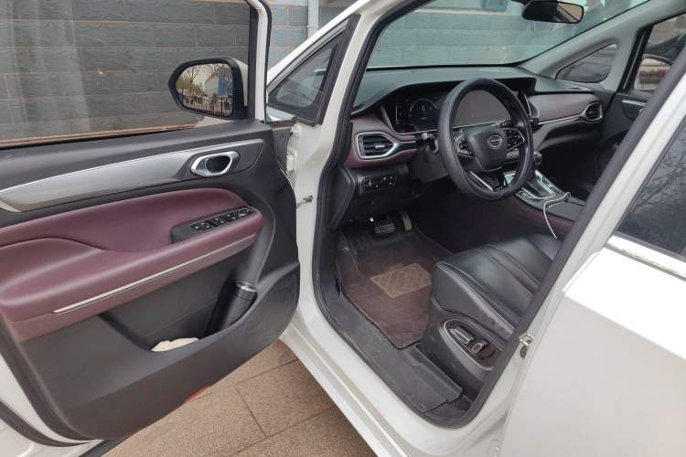 Used GAC Trumpchi M6 2021 PRO 270T DCT Luxury Edition Interior 3
