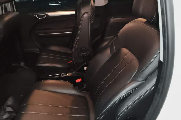 Used GAC Trumpchi M6 2021 270T DCT Luxury Edition (7-seater) Interior 4