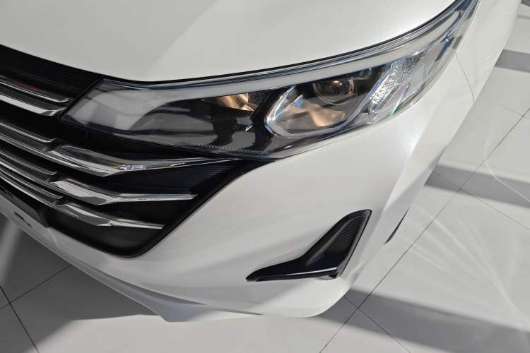 Used GAC Trumpchi M6 2021 270T DCT Luxury Edition (7-seater) Left Front Headlight