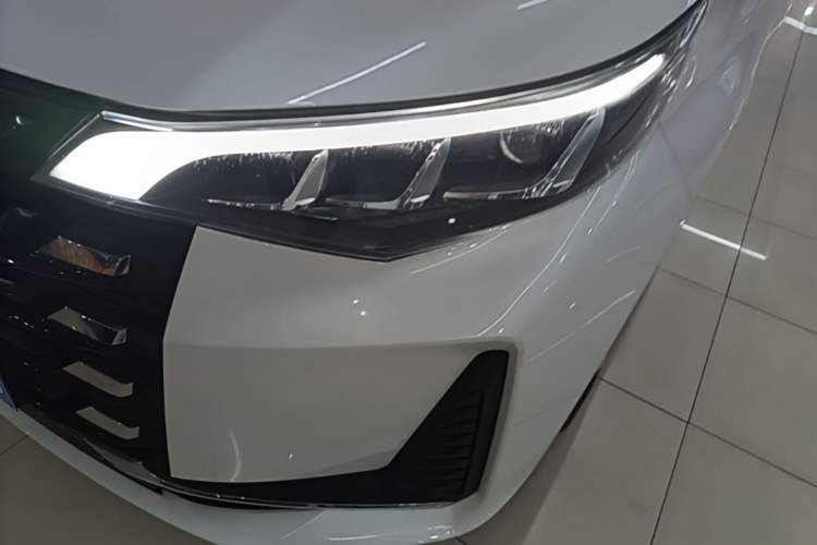 Used GAC Trumpchi M6 2021 270T DCT Luxury Edition (6-seater) Left Front Headlight
