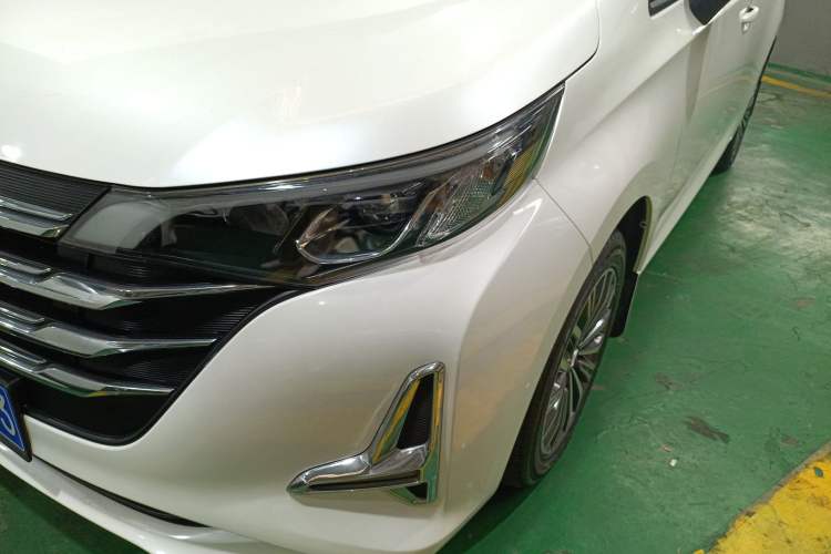 Used GAC Trumpchi M6 2021 270T DCT Luxury Edition (7-seater) Left Front Headlight