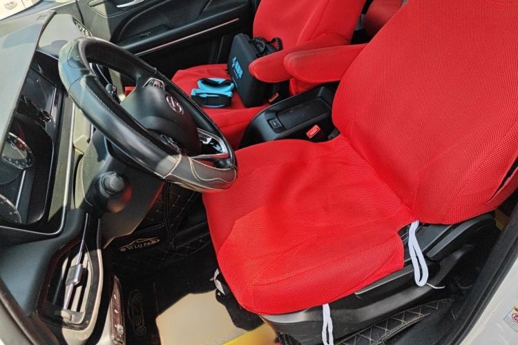 Used GAC Trumpchi M6 2021 270T DCT Luxury Edition (7 Seats) Left Front Seat