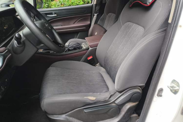 Used GAC Trumpchi M6 2021 PRO 270T DCT Elite Edition Left Front Seat