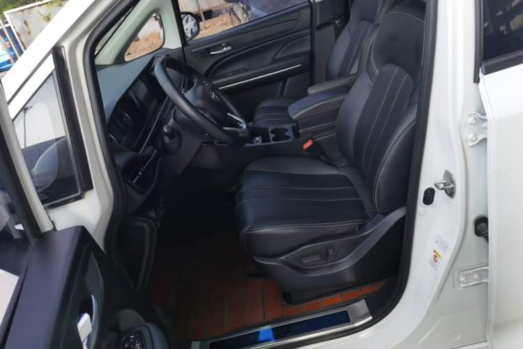 Used GAC Trumpchi M6 2021 270T DCT Luxury Edition (7-seater) Left Front Seat