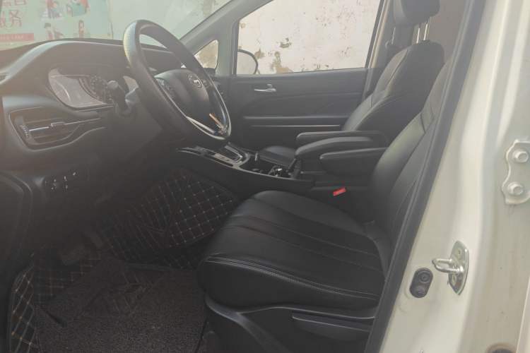 Used GAC Trumpchi M6 2021 270T DCT Luxury Edition (7 Seats) Left Front Seat