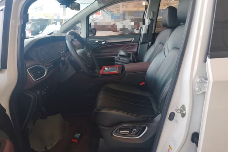 Used GAC Trumpchi M6 2021 PRO 270T Automatic Luxury Edition Left Front Seat
