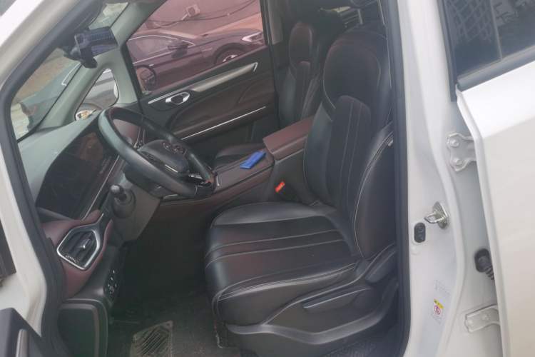 Used GAC Trumpchi M6 2021 PRO 270T Automatic Luxury Edition Left Front Seat